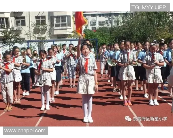 郭昊文：从青涩少年到篮球场上的闪耀新星的成长之路